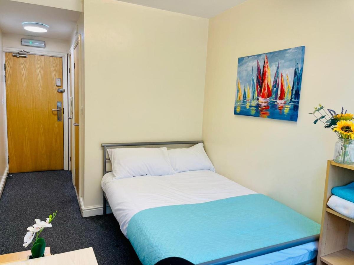Oyo Sangha House - Short Stays Leicester Eksteriør billede